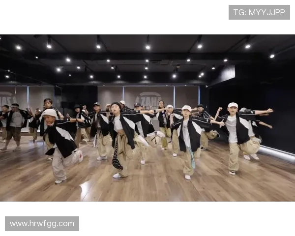 全国街舞大赛点评重庆飞盘队展现超强耐力与团队默契的精彩表现