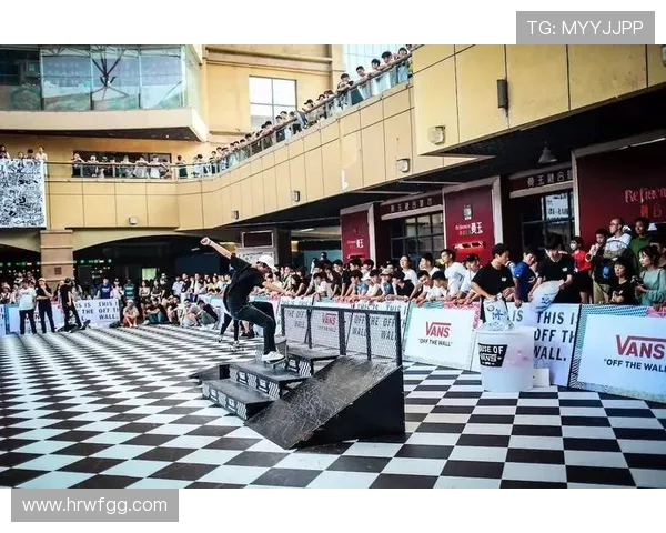 广州滑板队在世界街舞大赛中的团队协作表现精彩点评与分析