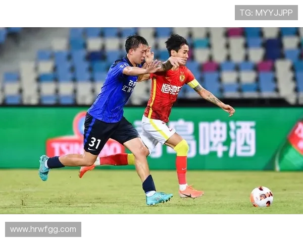 广州足球队在足球耐力排行榜中荣登第三名展现出强大体能实力 广州足球队在足球耐力排行榜中荣登第三名展现出强大体能实力