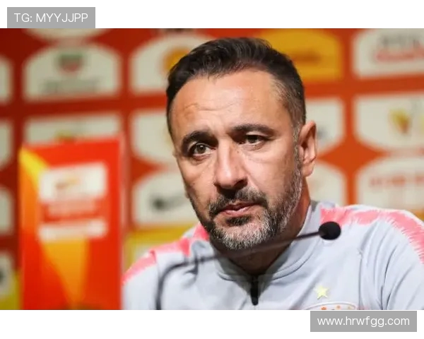 武汉街舞队在世界攀岩锦标赛中的战术表现与精彩瞬间分析