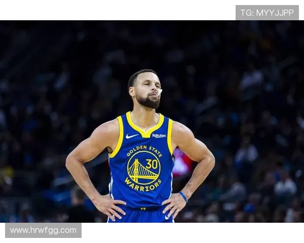 库里三分大赛决赛狂轰20球创纪录荣膺冠军成就辉煌 库里三分大赛决赛狂轰20球创纪录荣膺冠军成就辉煌