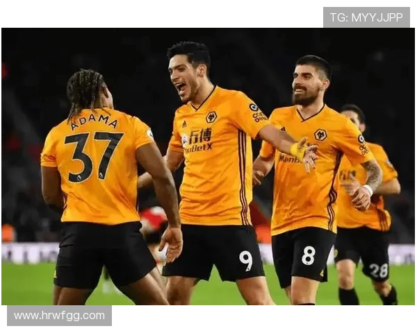 鲁能迎战英超劲旅狼队激情对决期待精彩瞬间再现